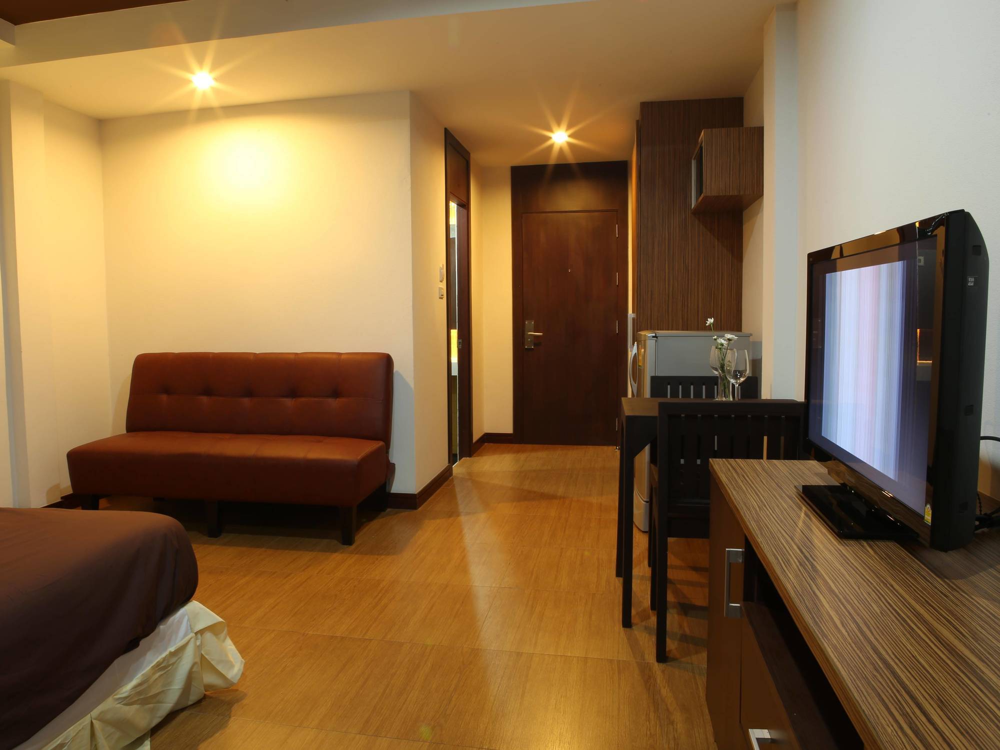 Sleep Tight Hotel Jomtien Beach Exterior photo